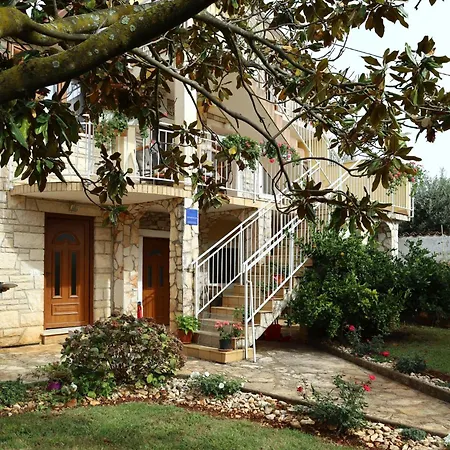 Mara House With Affittacamere 3*