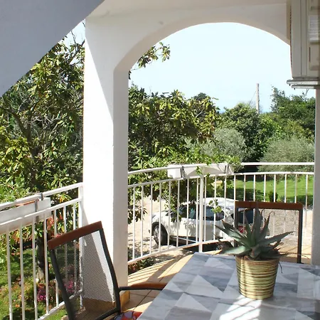 Mara House With Affittacamere