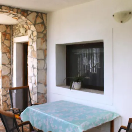 Mara House With Murine