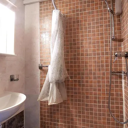 Maison d'hôtes Mara House With