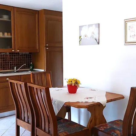 Mara House With Murine