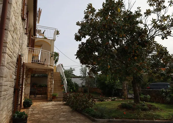 Mara House With 3*
