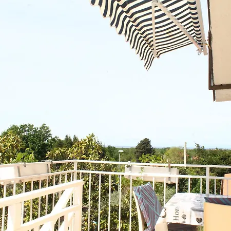 Guest house Mara House With Murine