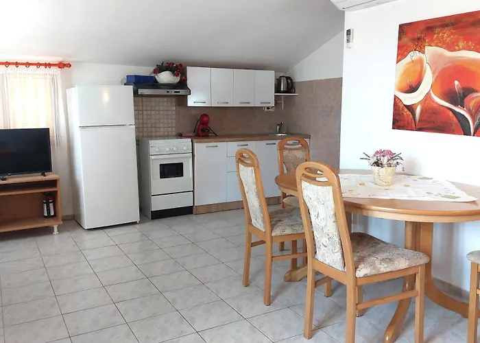 Gæstehus Mara House With 3*