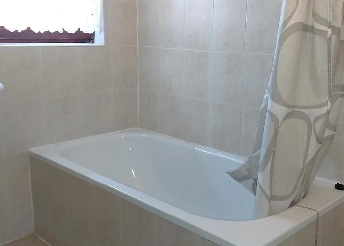 Gostinjska kuća Mara House With 3*