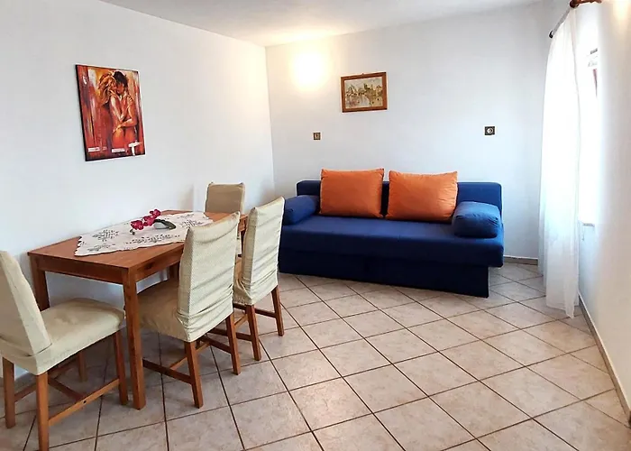 Mara House With Murine